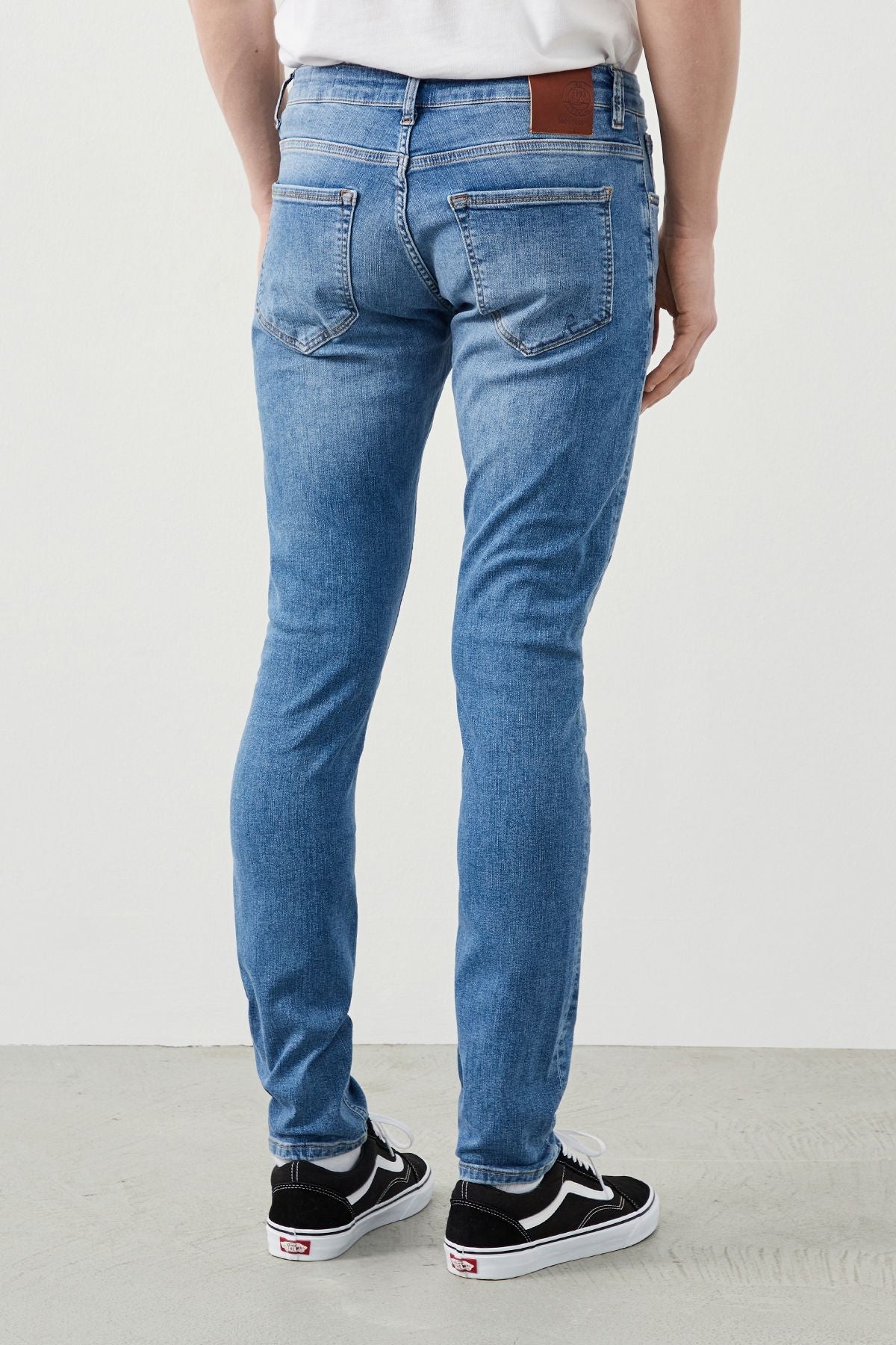  Ra Denim-Rem Slim Tapered Fit Light Blue Men's Jean-4