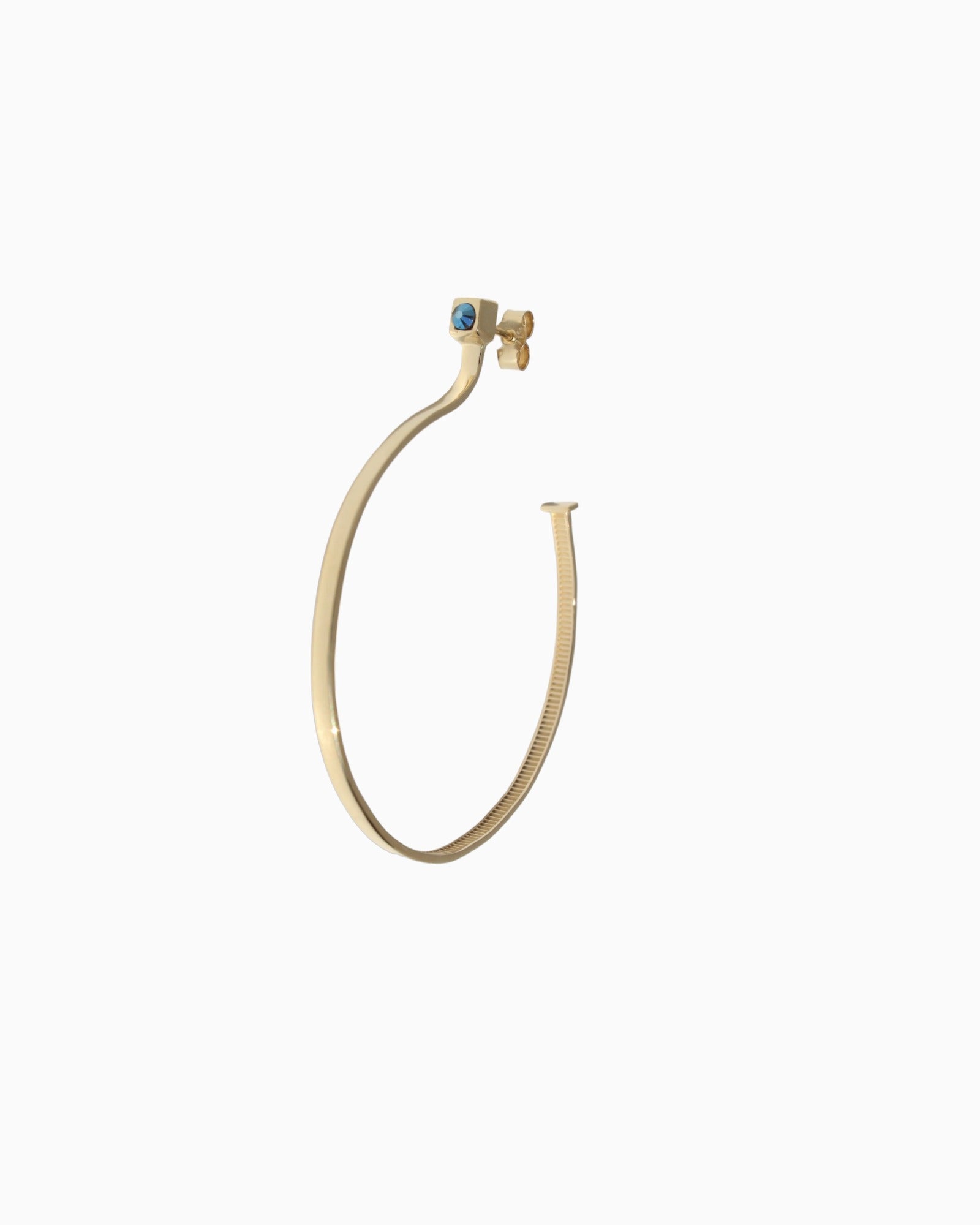 Fann! Gold Hoop Earrings Calliophis with Swarovski crystal