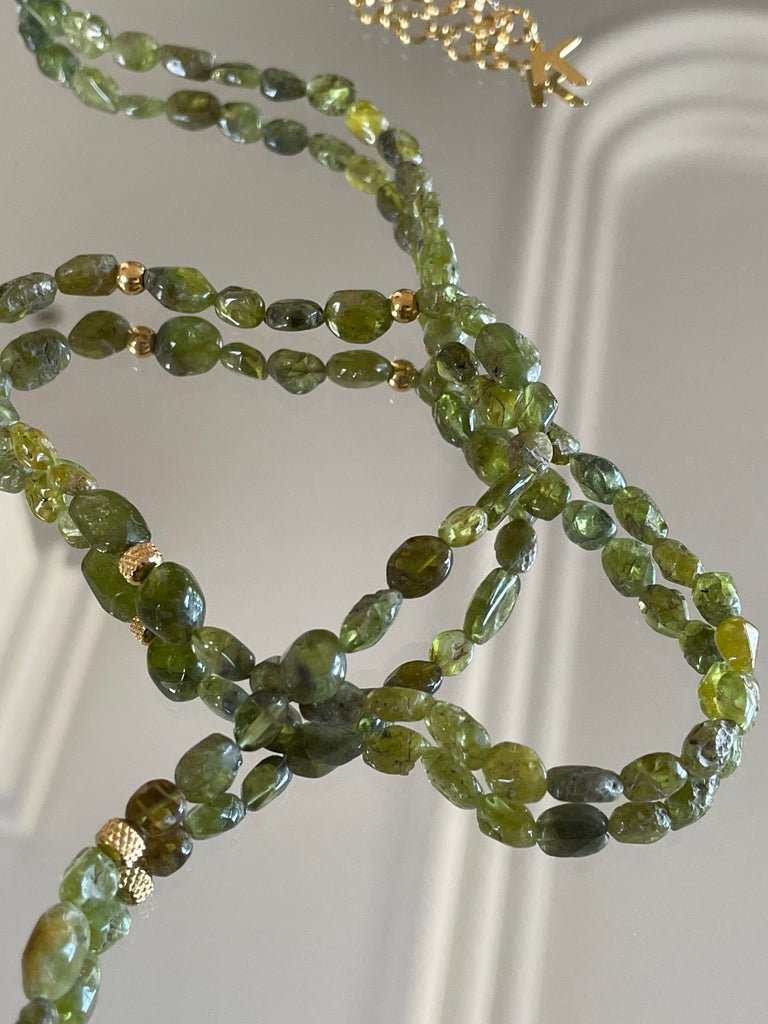 KARMA BY HANNA - Ciottolo Peridot Necklace