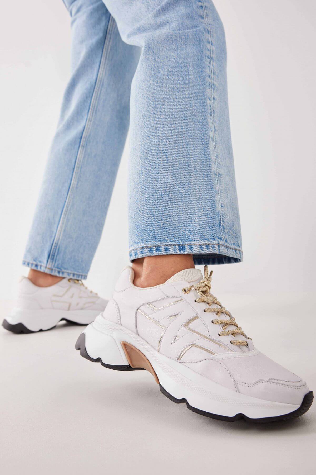 NUBIKK - Ross Trek Sneakers | White